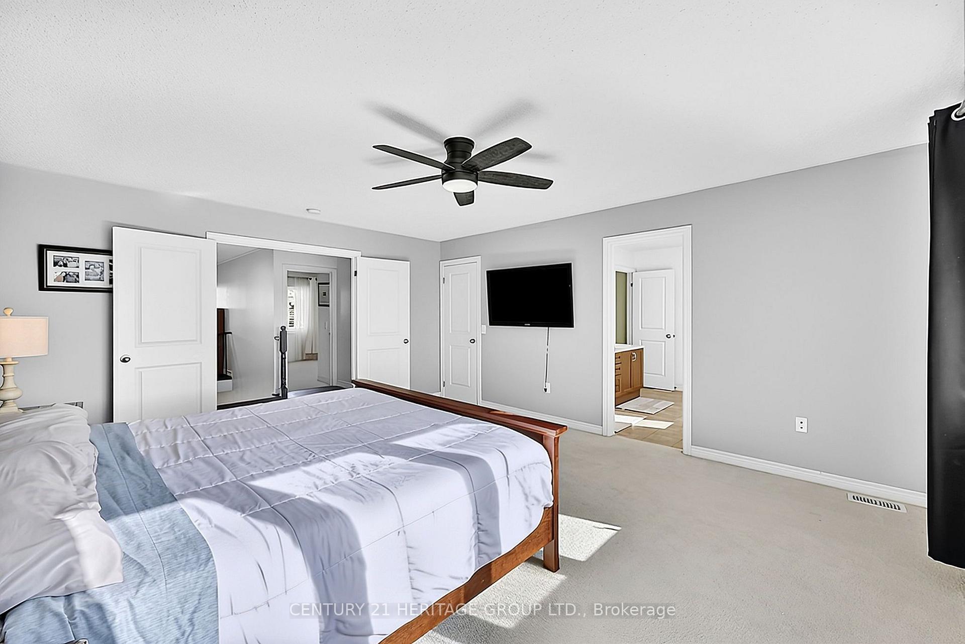 Photo 24 of 67 Manor Forest Road, East Gwillimbury, Mt Albert — HOMEH