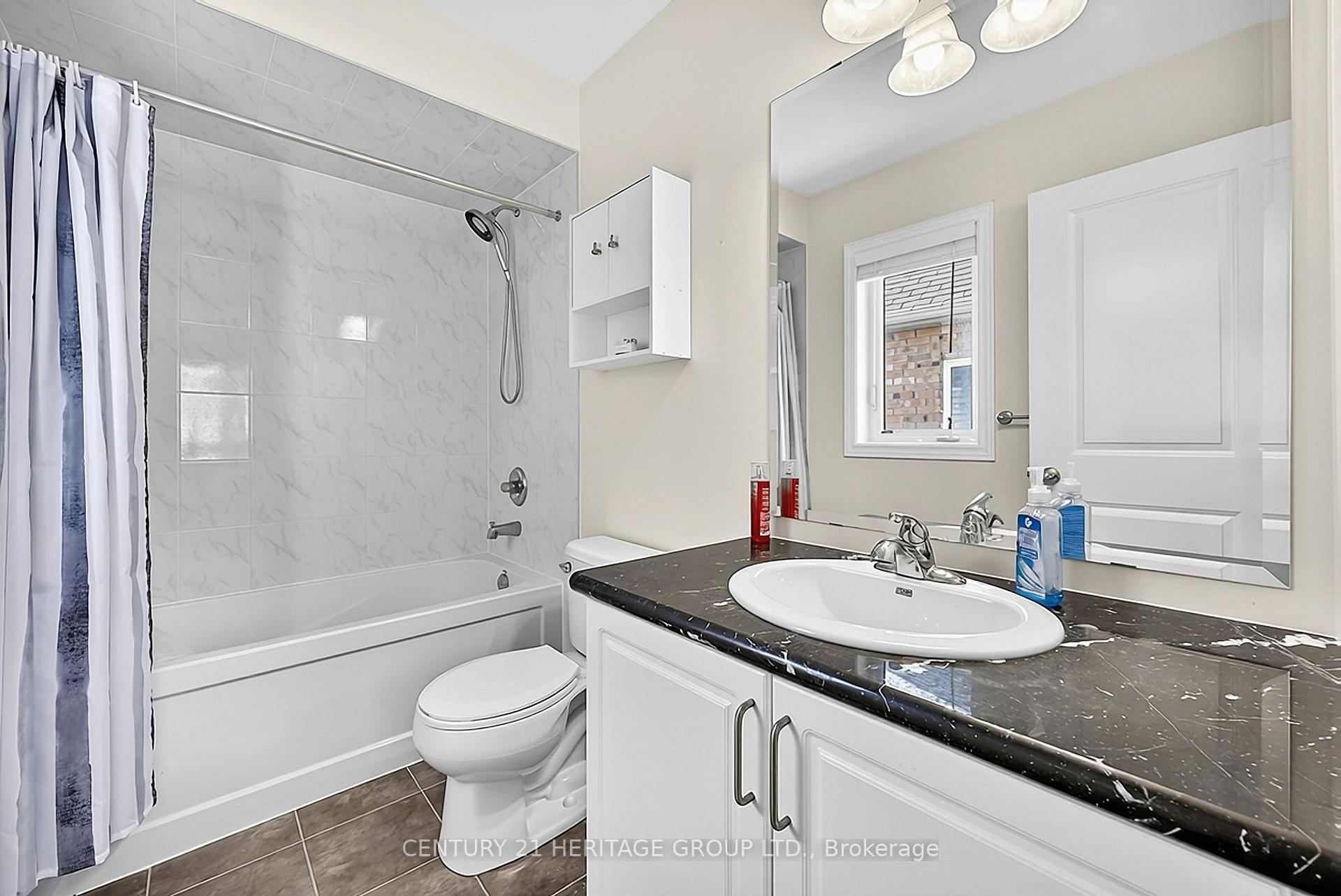 Photo 28 of 67 Manor Forest Road, East Gwillimbury, Mt Albert — HOMEH