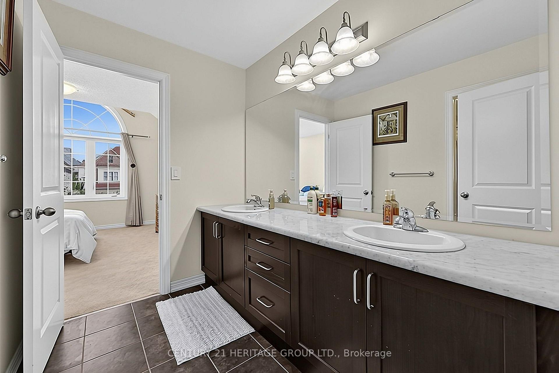 Photo 30 of 67 Manor Forest Road, East Gwillimbury, Mt Albert — HOMEH