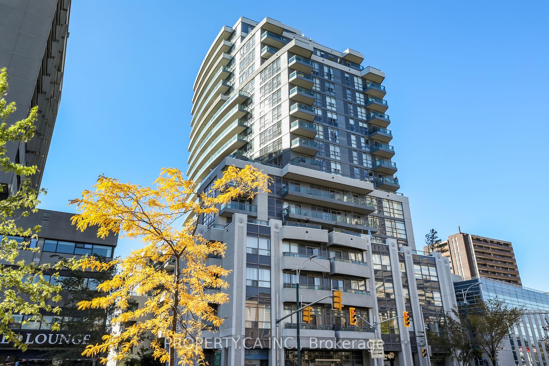 Front of Unit 1203, 736 Spadina Avenue