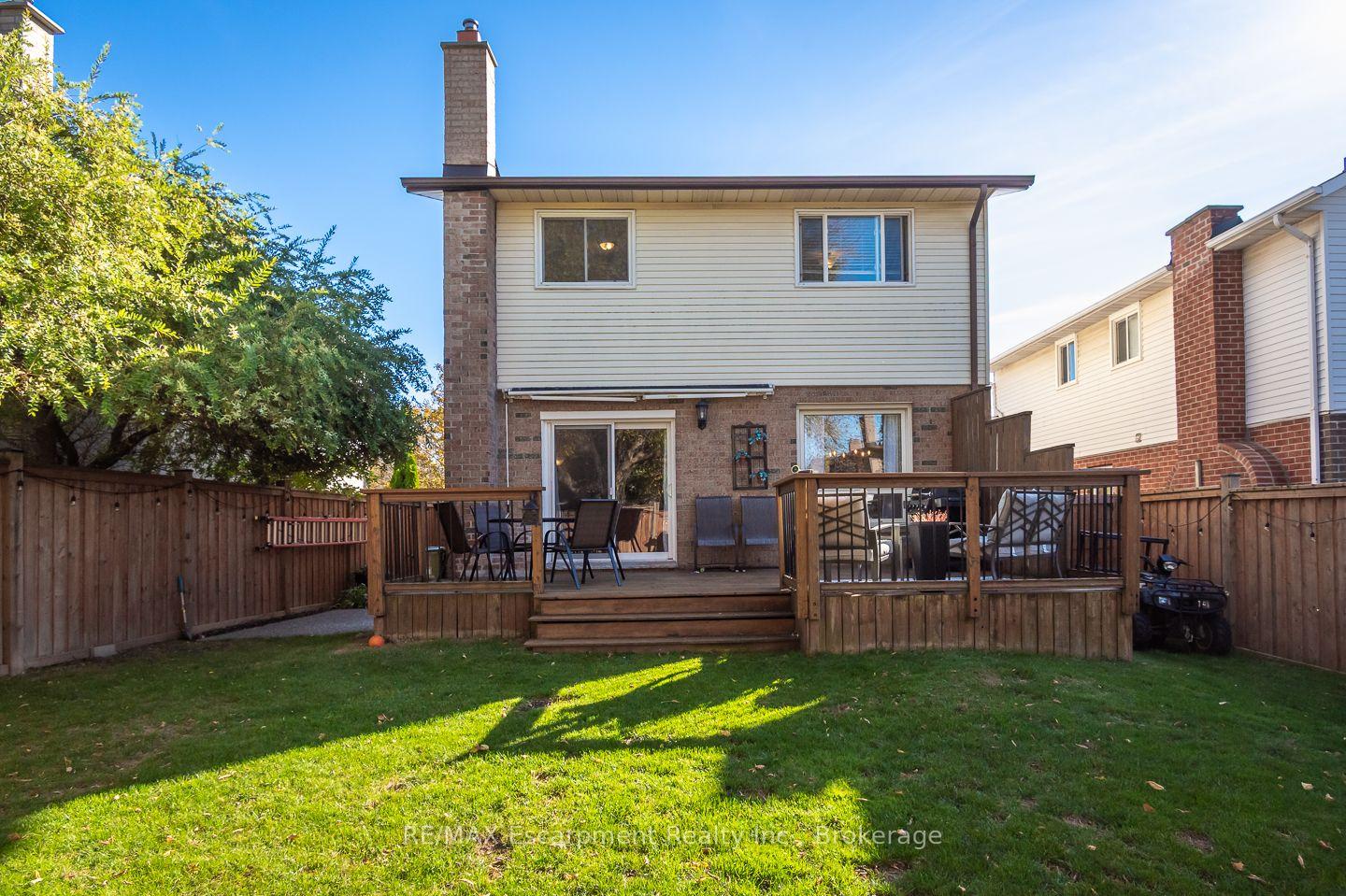 Photo 27 of 45 Niska Drive, Hamilton, Waterdown — HOMEH