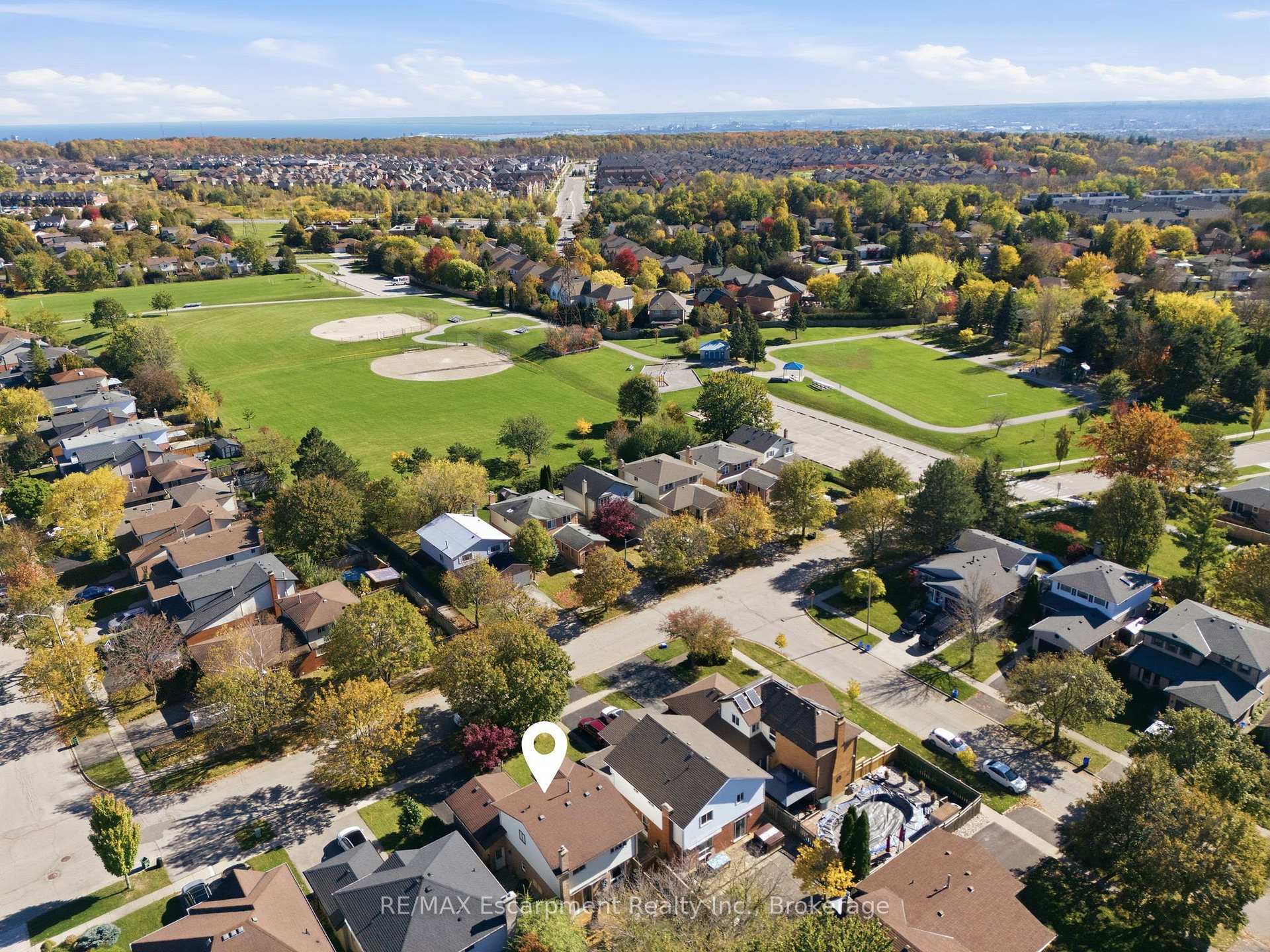 Photo 29 of 45 Niska Drive, Hamilton, Waterdown — HOMEH