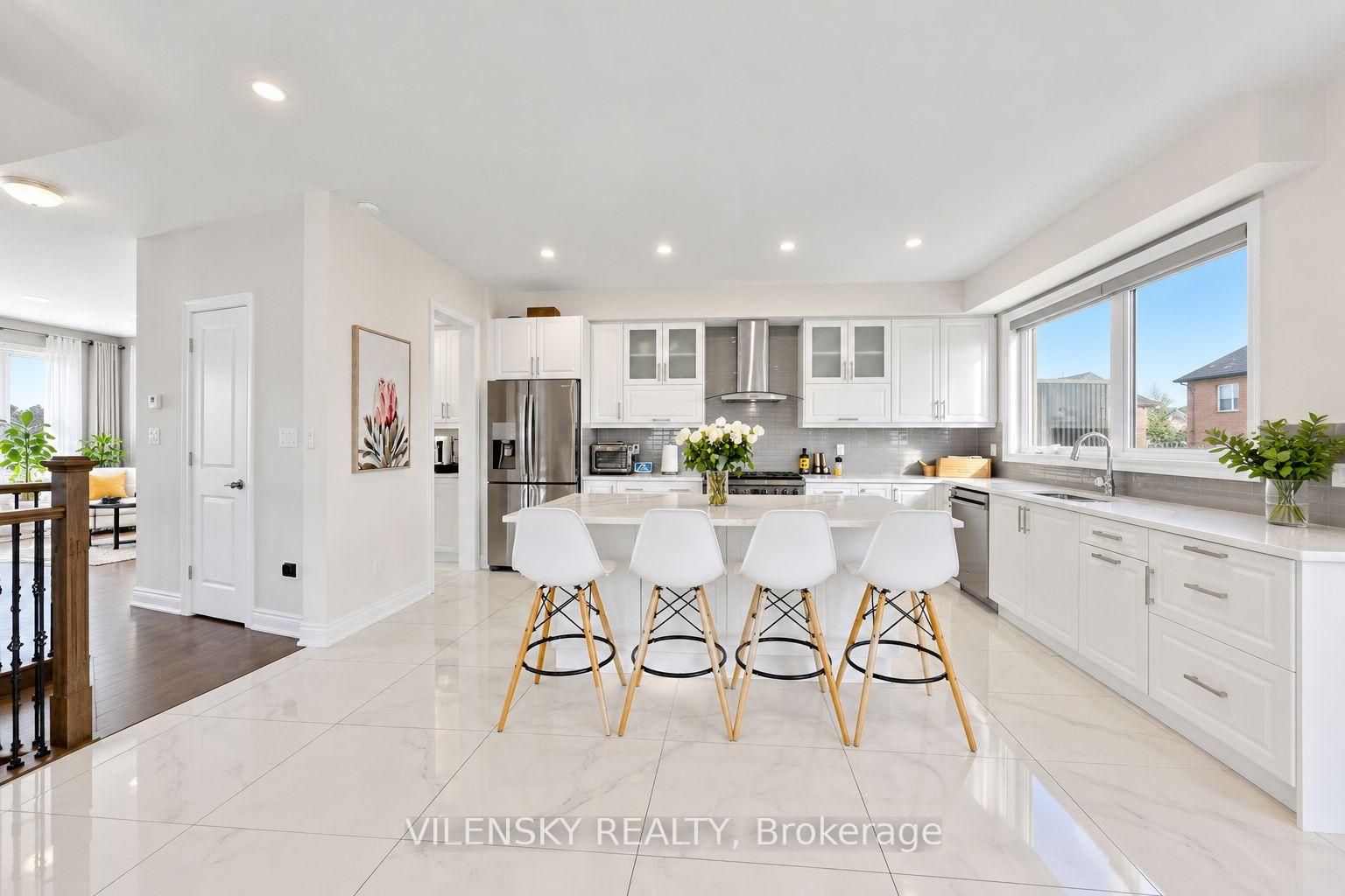 Photo 13 of 2 Bennington Road, Newmarket, Summerhill Estates — HOMEH