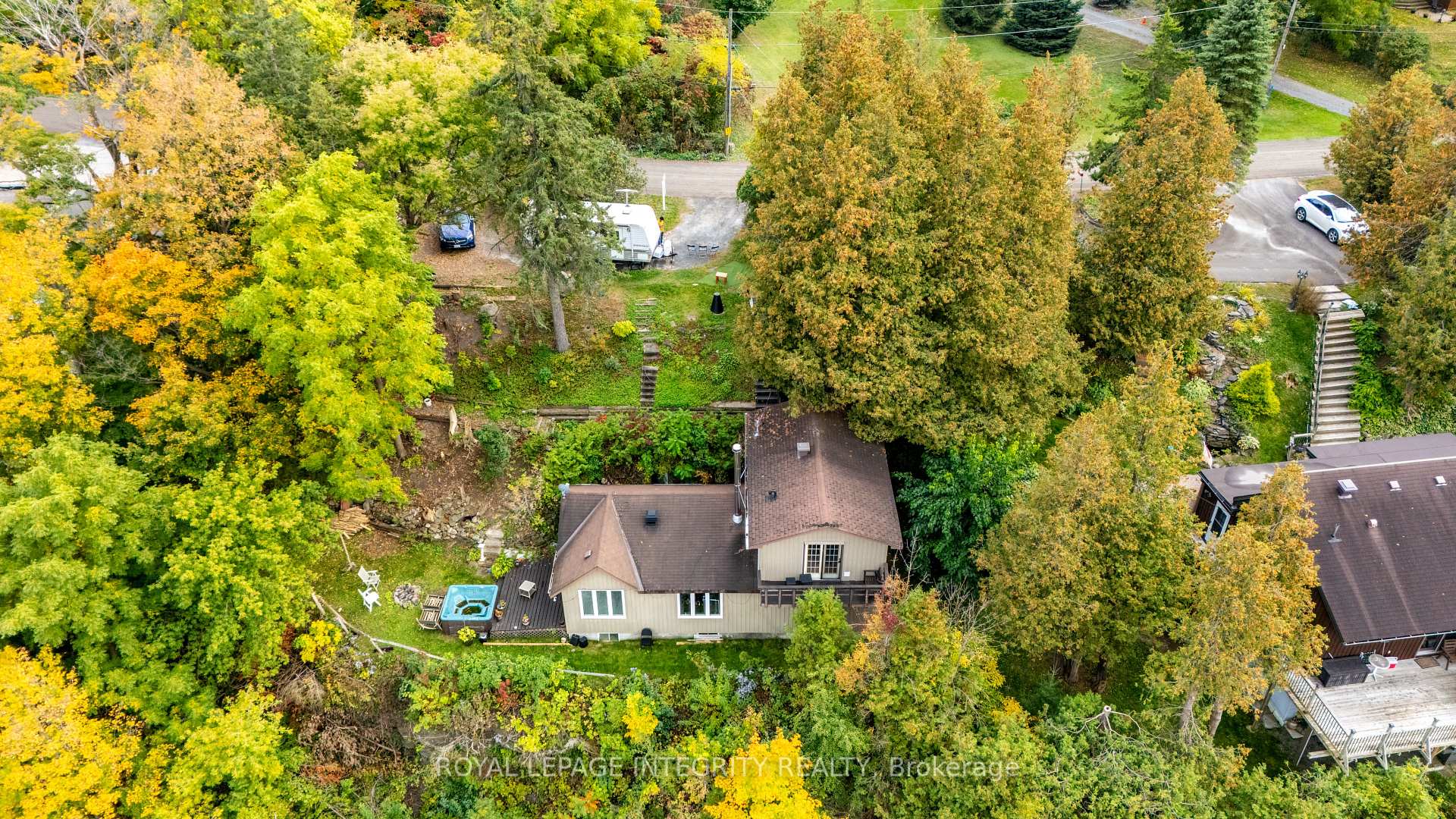 Photo 11 of 1587 Lilac Lane, Ottawa, Camelot — HOMEH