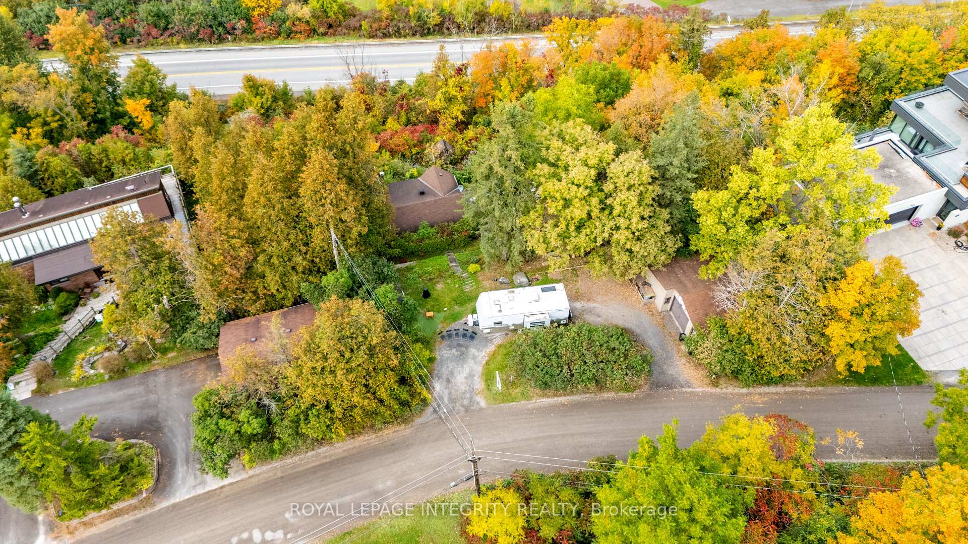 Photo 12 of 1587 Lilac Lane, Ottawa, Camelot — HOMEH