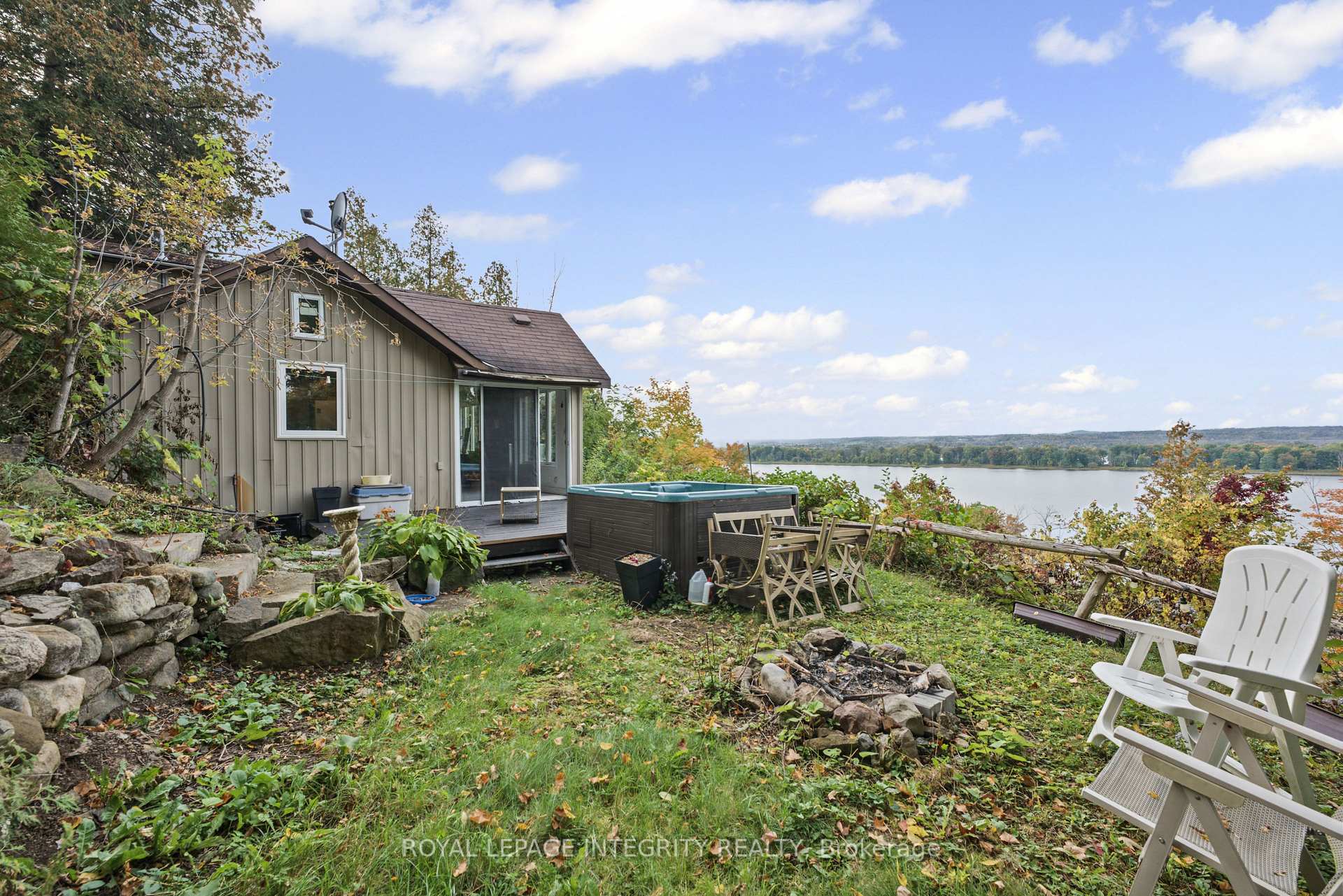 Photo 29 of 1587 Lilac Lane, Ottawa, Camelot — HOMEH