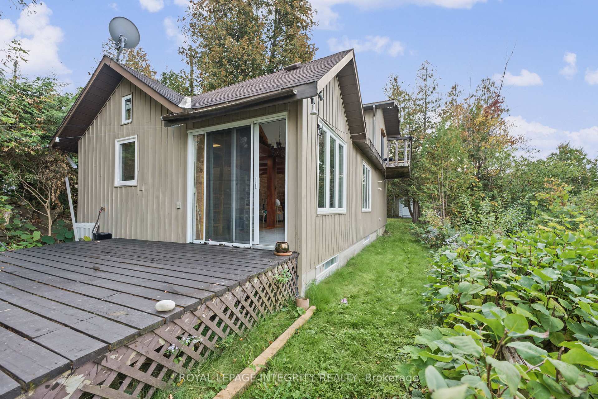 Photo 30 of 1587 Lilac Lane, Ottawa, Camelot — HOMEH