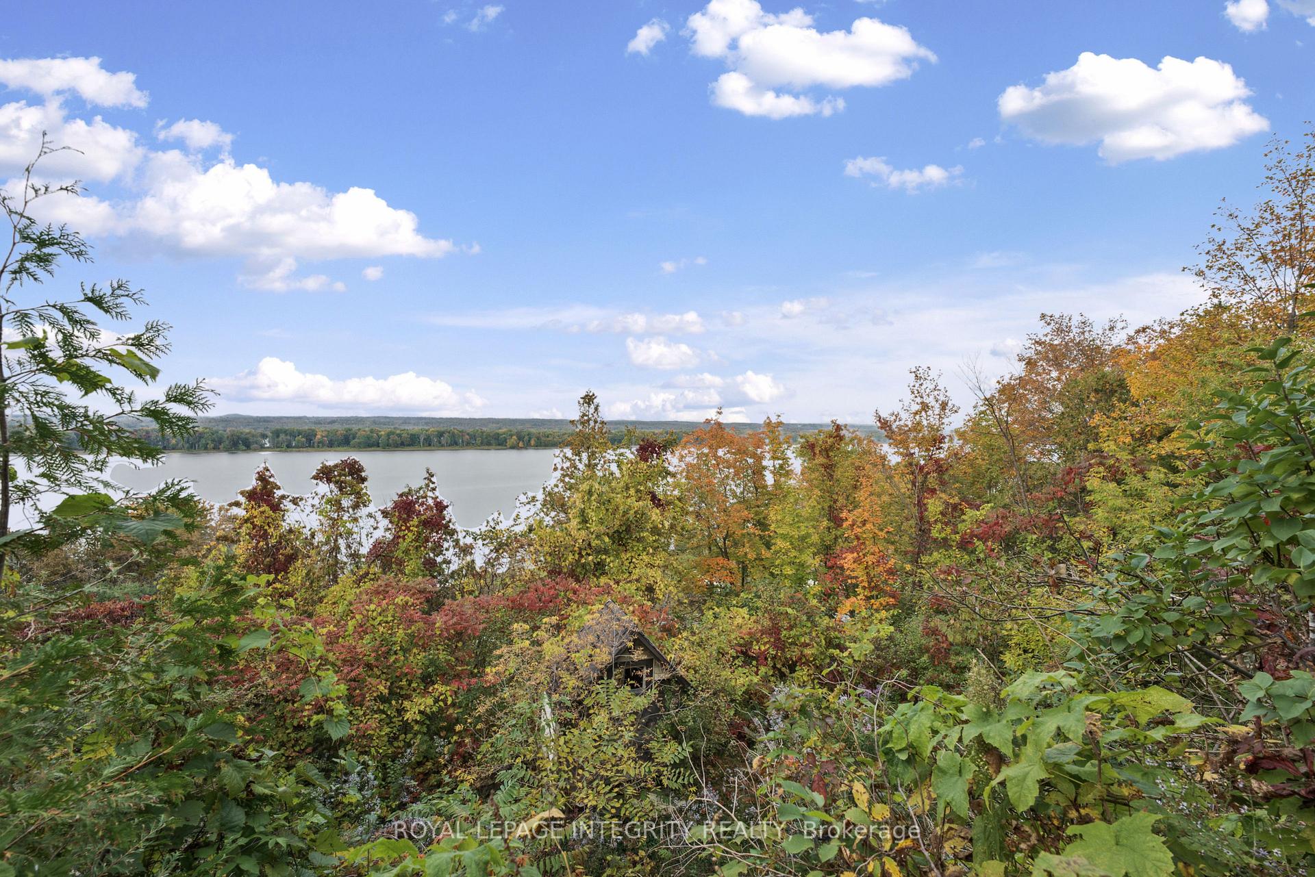 Photo 31 of 1587 Lilac Lane, Ottawa, Camelot — HOMEH