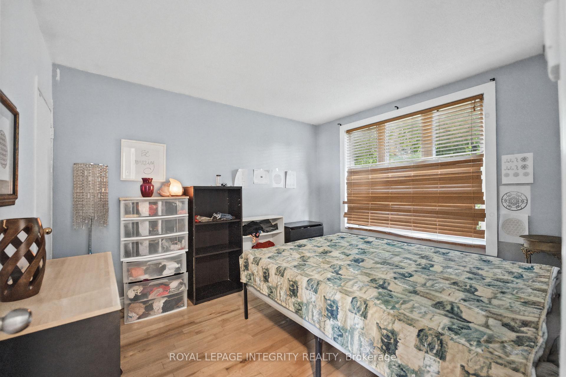 Photo 35 of 1587 Lilac Lane, Ottawa, Camelot — HOMEH