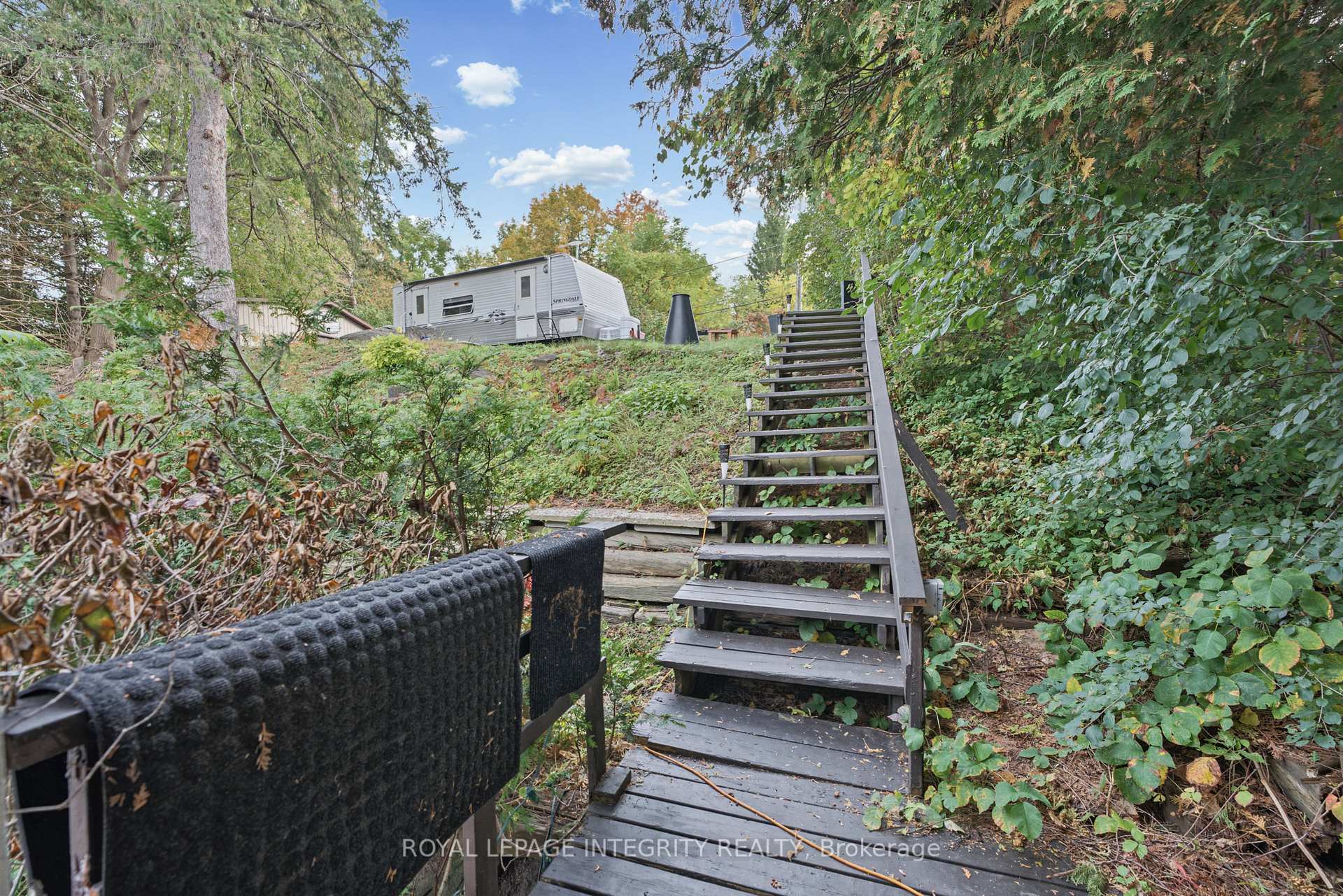 Photo 38 of 1587 Lilac Lane, Ottawa, Camelot — HOMEH