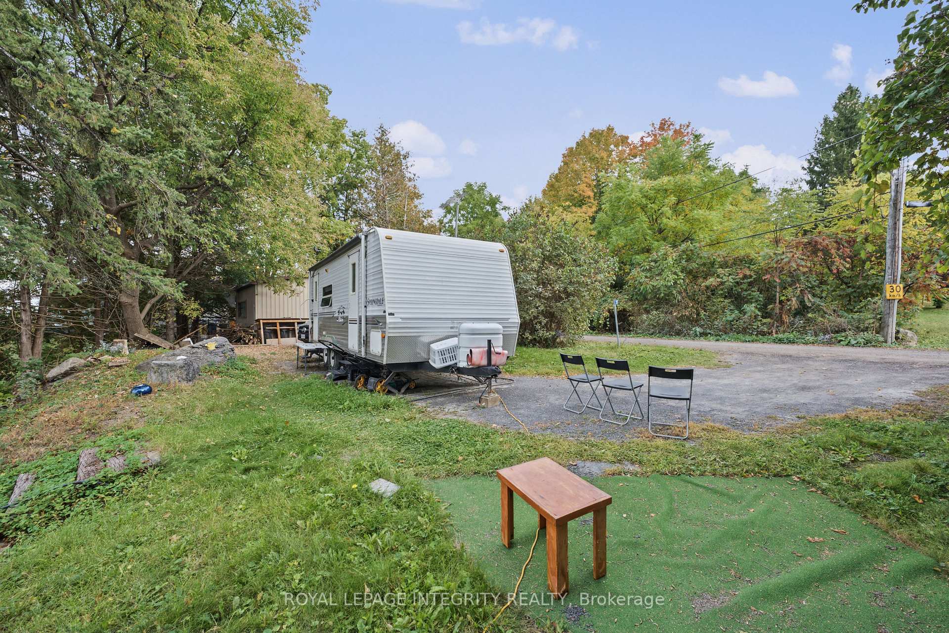 Photo 39 of 1587 Lilac Lane, Ottawa, Camelot — HOMEH
