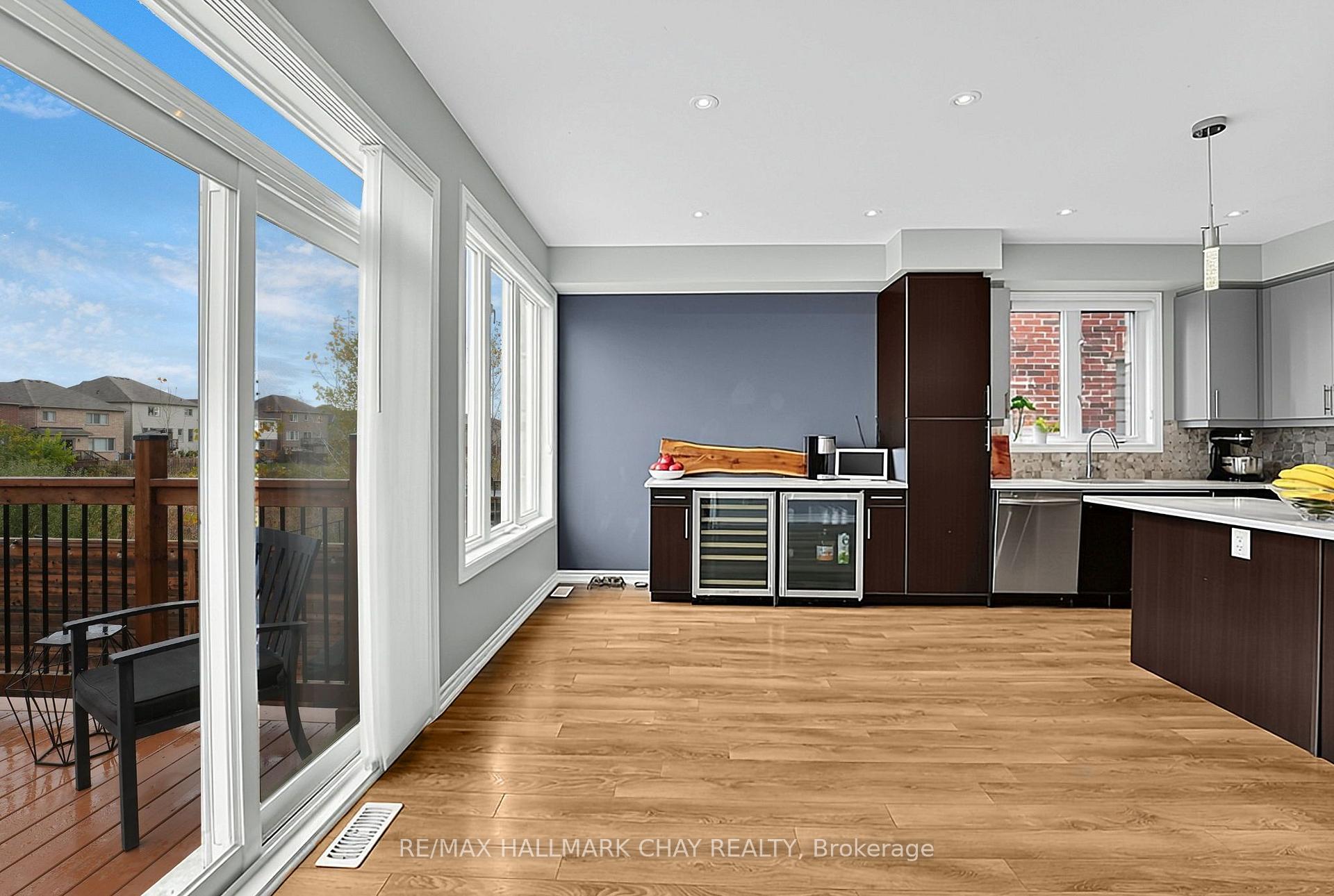 Photo 19 of 8445 Sweet Chestnut Drive, Niagara Falls, Brown — HOMEH