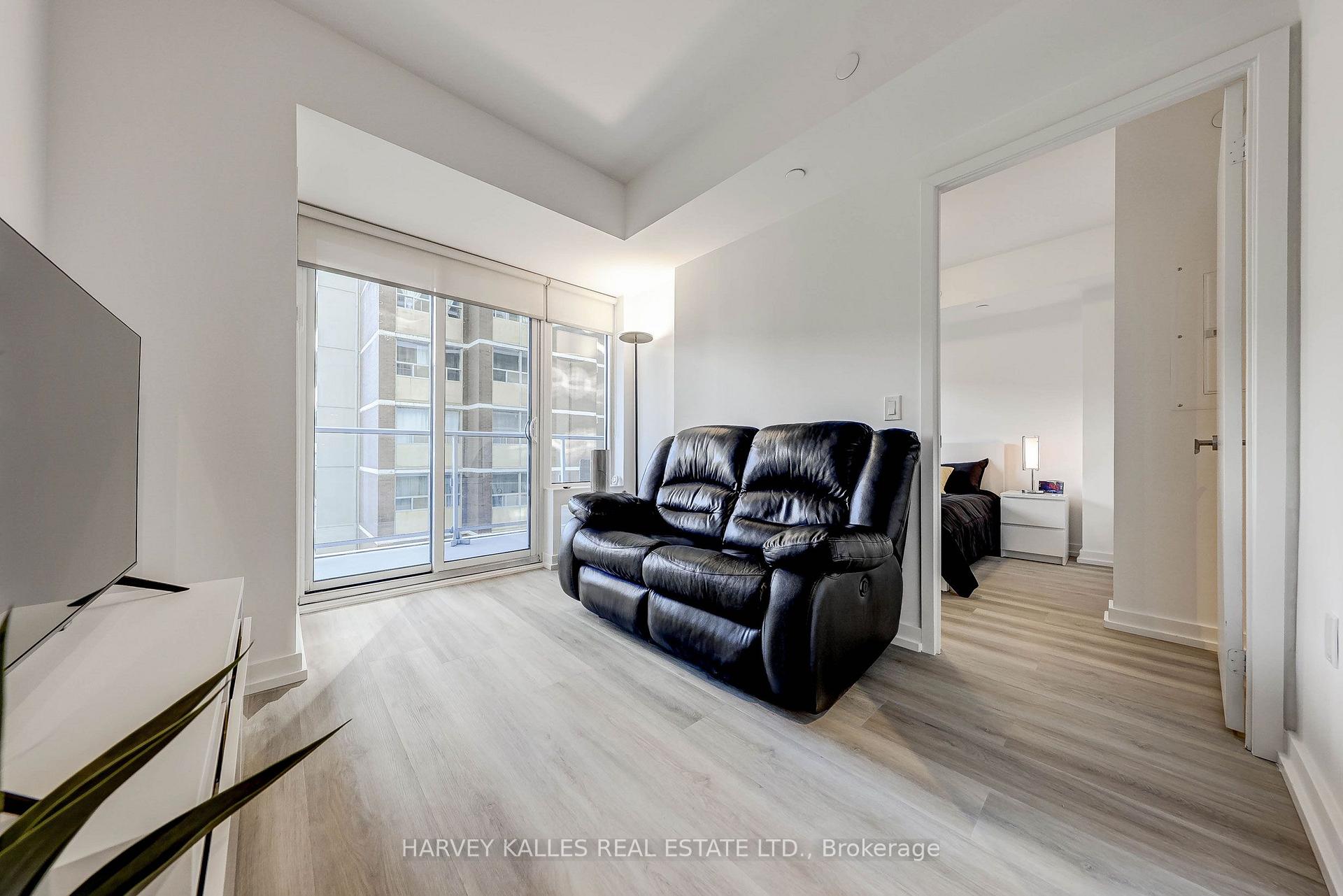 Photo 14 of Unit 706, 195 Redpath Avenue, Toronto, Mount Pleasant West — HOMEH