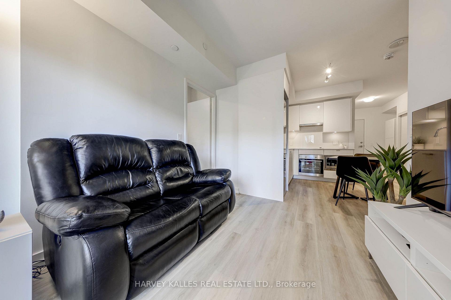 Photo 16 of Unit 706, 195 Redpath Avenue, Toronto, Mount Pleasant West — HOMEH