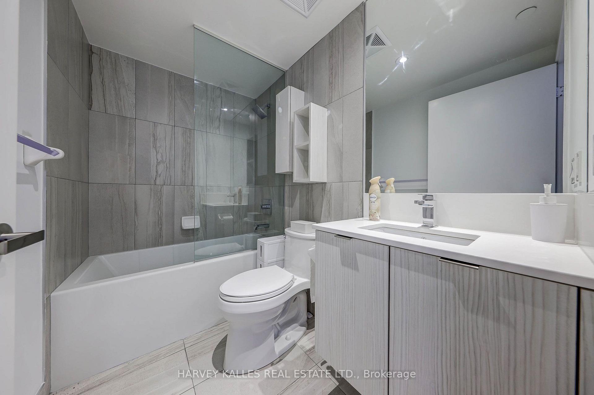 Photo 19 of Unit 706, 195 Redpath Avenue, Toronto, Mount Pleasant West — HOMEH