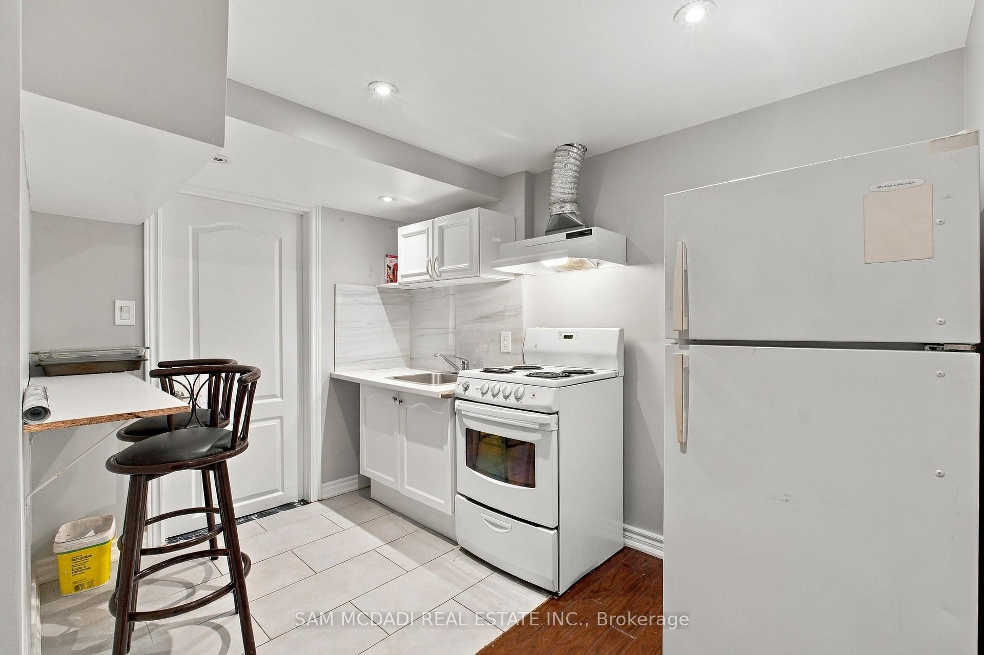 Photo 7 of Unit Lower, 3344 Southwick Street, Mississauga, Churchill Meadows — HOMEH