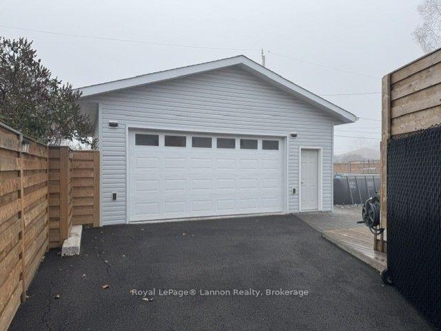 Photo 5 of 524 Wiltshire Crescent, Thunder Bay, Northwood Park — HOMEH