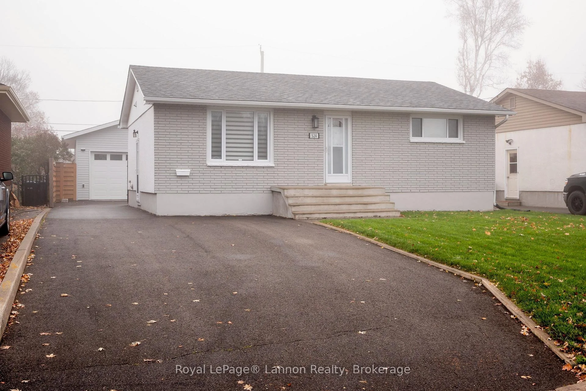 Photo 3 of 524 Wiltshire Crescent, Thunder Bay, Northwood Park — HOMEH