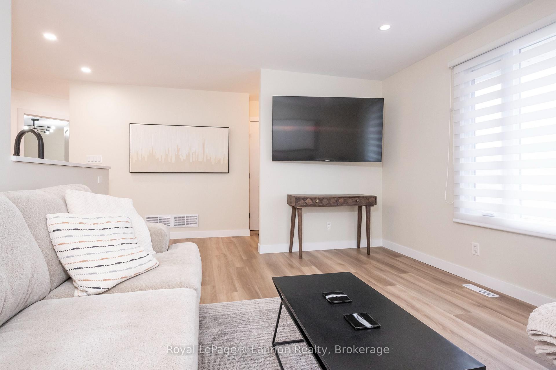 Photo 9 of 524 Wiltshire Crescent, Thunder Bay, Northwood Park — HOMEH