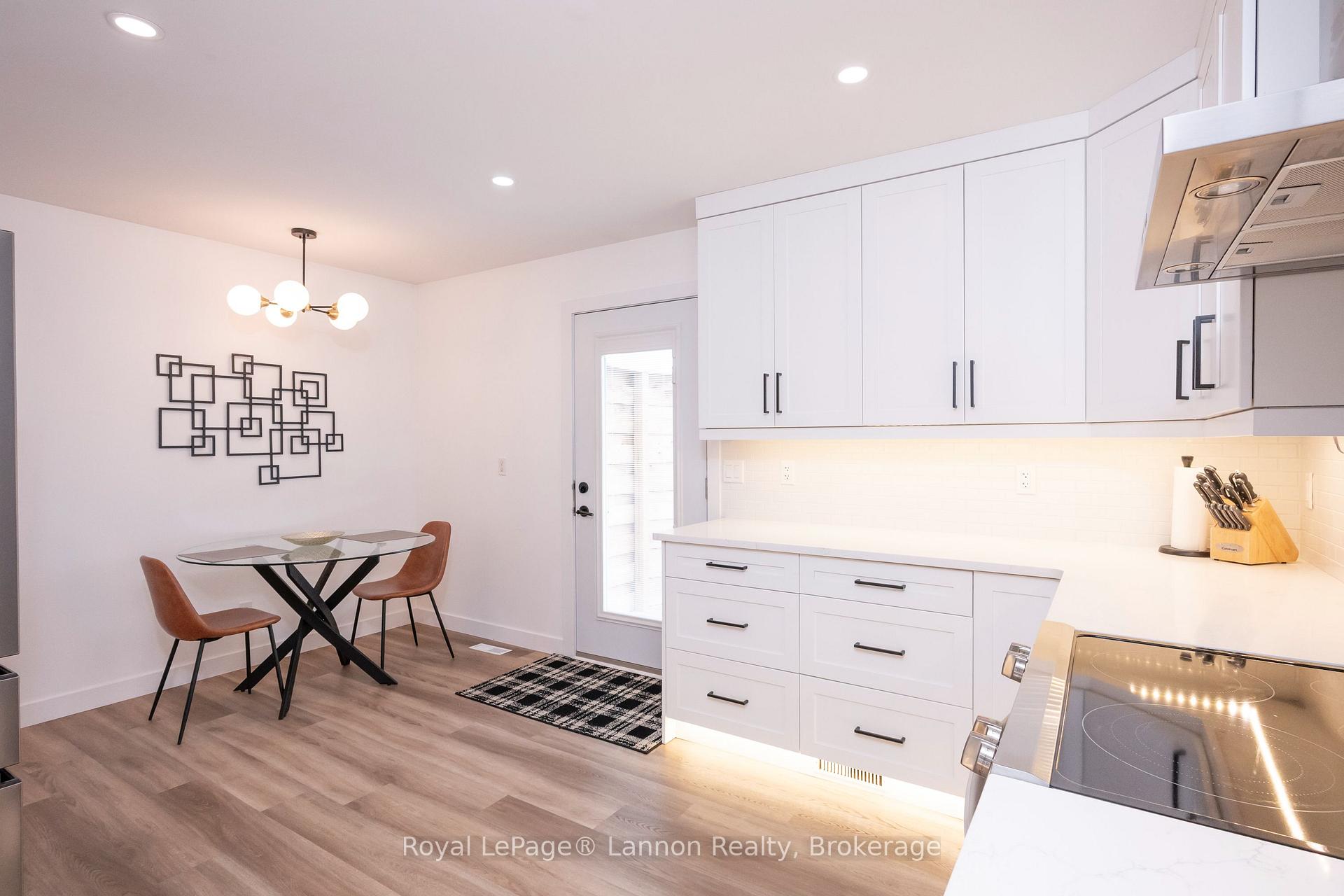 Photo 11 of 524 Wiltshire Crescent, Thunder Bay, Northwood Park — HOMEH
