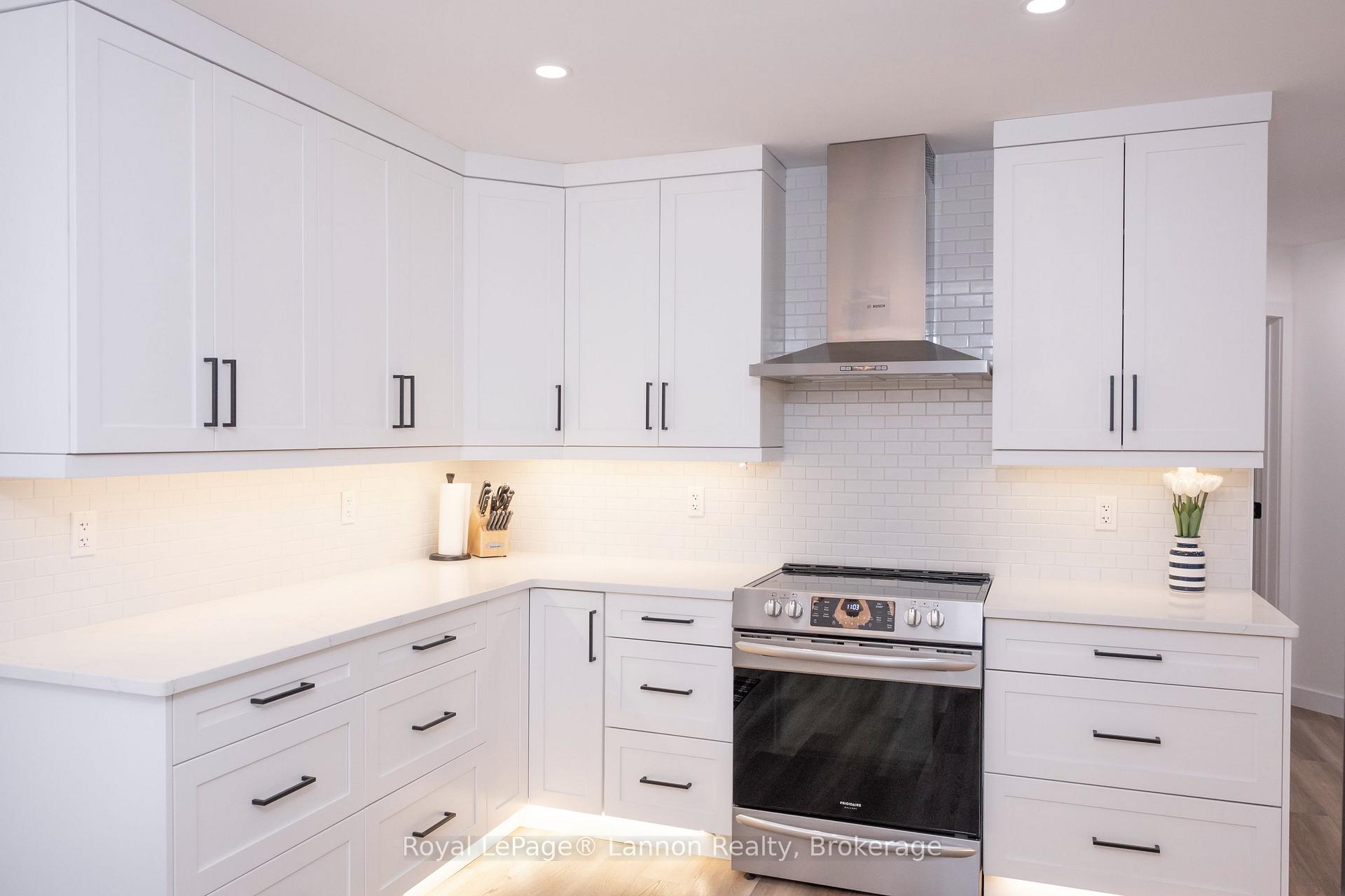 Photo 16 of 524 Wiltshire Crescent, Thunder Bay, Northwood Park — HOMEH
