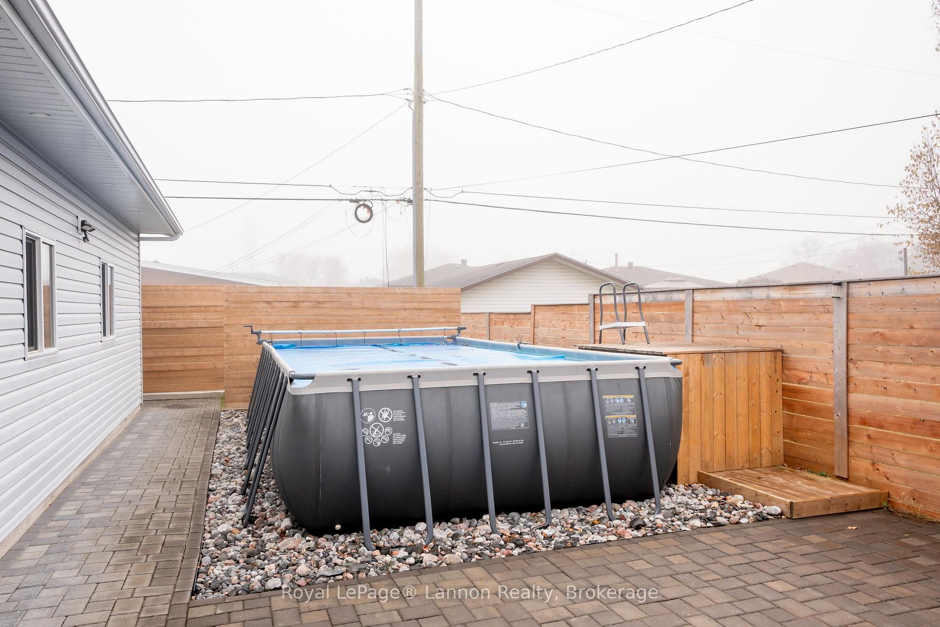 Photo 46 of 524 Wiltshire Crescent, Thunder Bay, Northwood Park — HOMEH