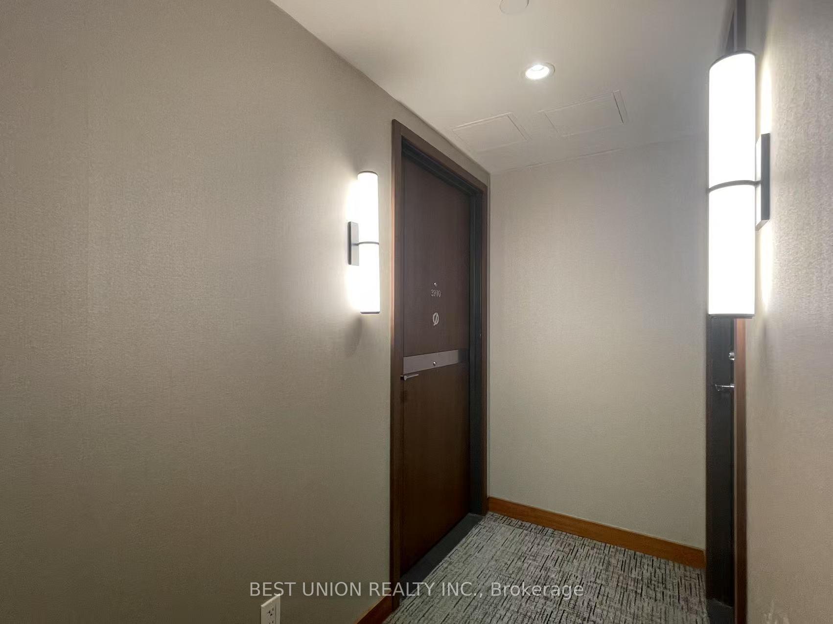 Photo 5 of Unit 3910, 17 Bathurst Street, Toronto, Waterfront Communities — HOMEH