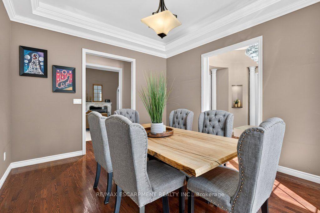 Photo 15 of 9 Harrington Place, Hamilton, Ancaster — HOMEH