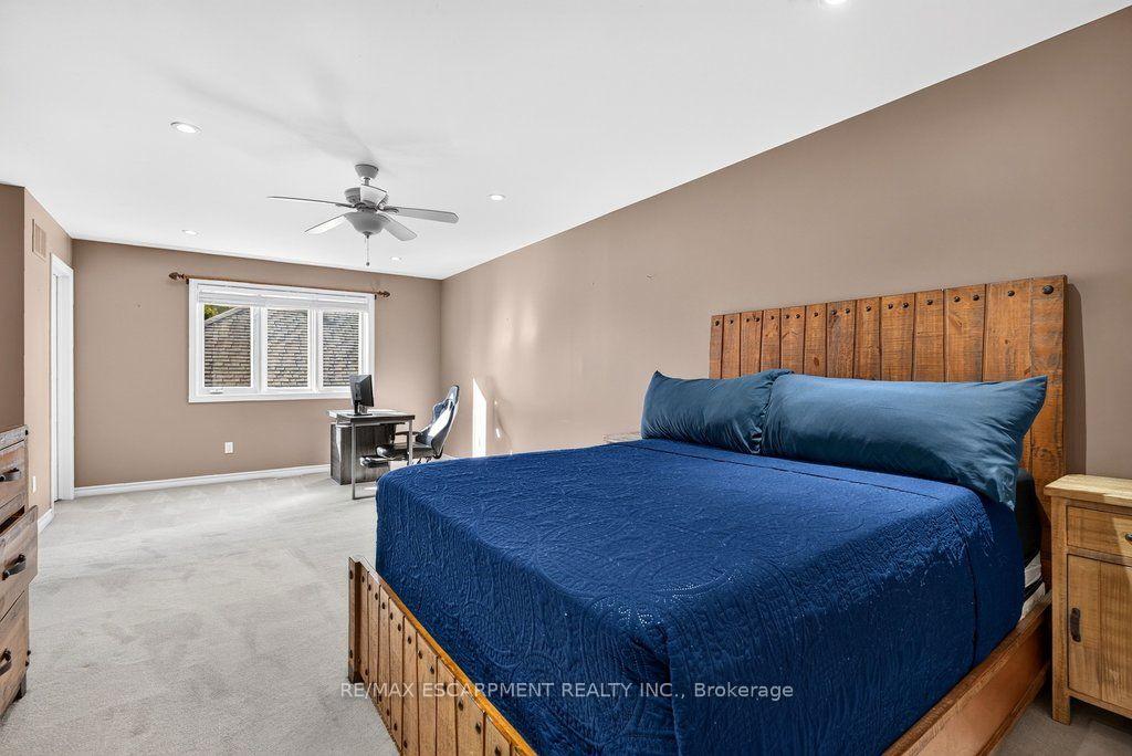 Photo 28 of 9 Harrington Place, Hamilton, Ancaster — HOMEH