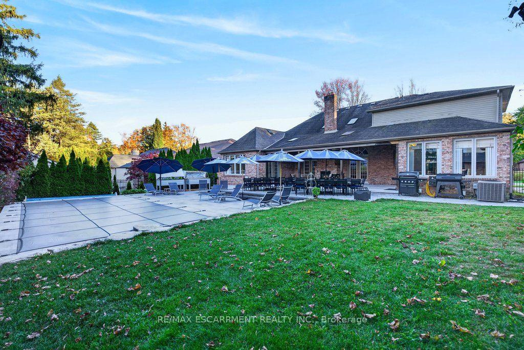 Photo 35 of 9 Harrington Place, Hamilton, Ancaster — HOMEH