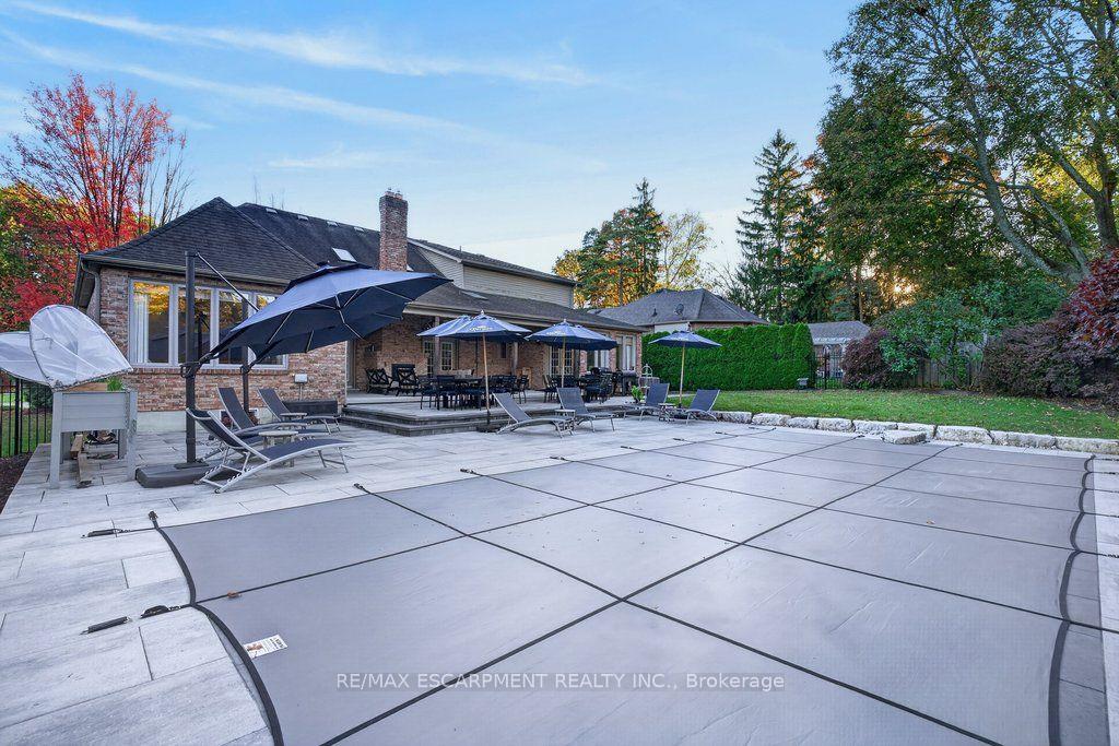 Photo 36 of 9 Harrington Place, Hamilton, Ancaster — HOMEH