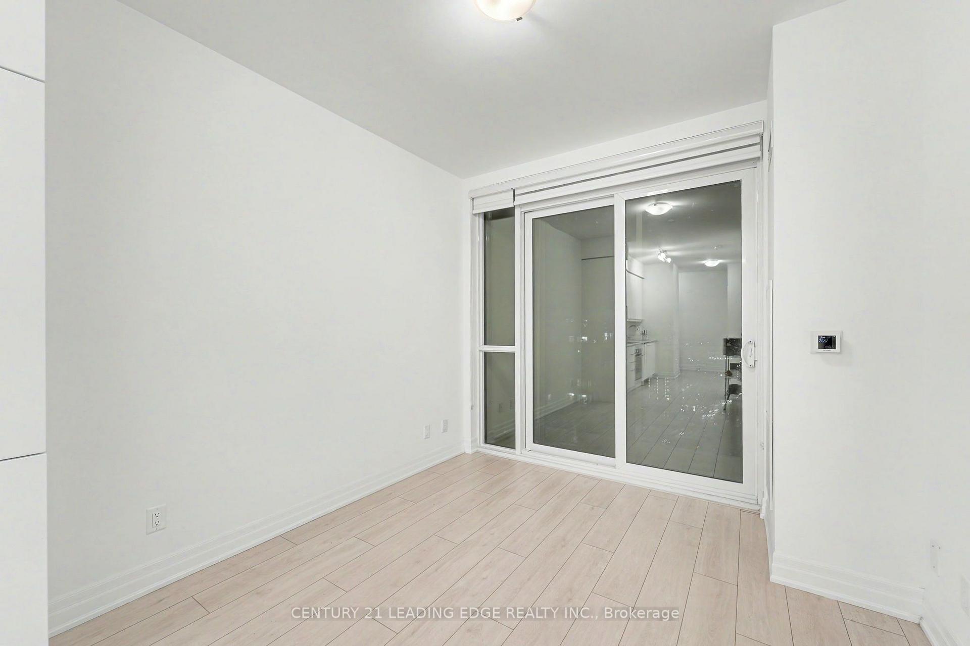 Photo 10 of 30 Elm Drive W, Mississauga, Fairview — HOMEH