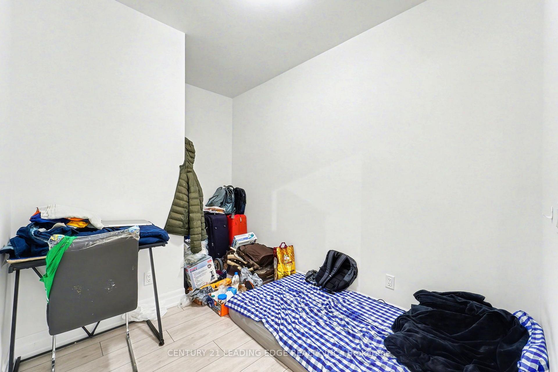 Photo 18 of 30 Elm Drive W, Mississauga, Fairview — HOMEH