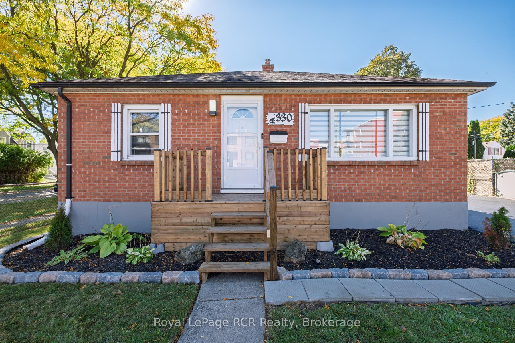 Photo 1 of 330 Melvin Avenue, Hamilton, McQuesten — HOMEH