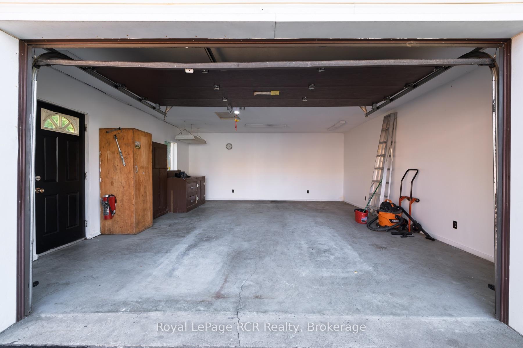 Photo 32 of 330 Melvin Avenue, Hamilton, McQuesten — HOMEH