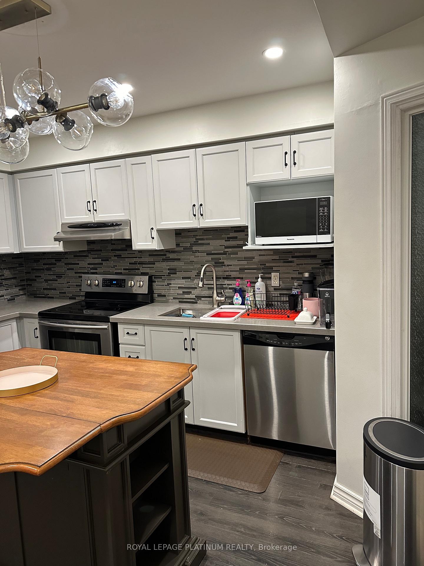 Photo 8 of Unit 611, 895 Maple Avenue, Burlington, Brant — HOMEH