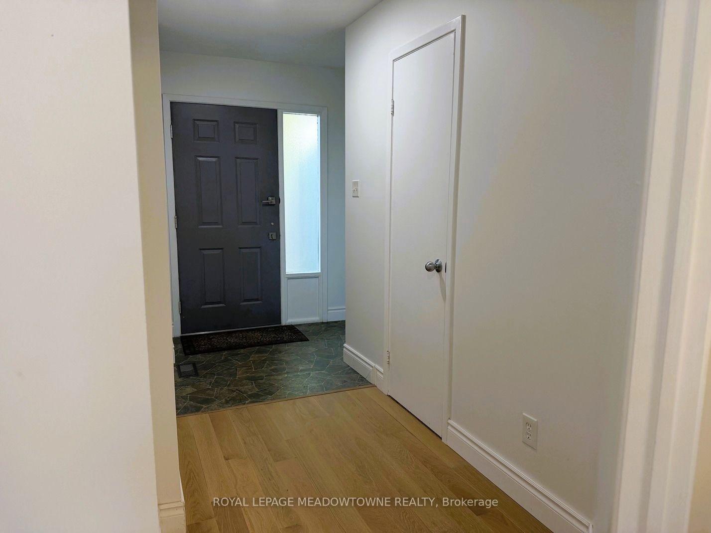 Photo 21 of 122 Lynden Circle, Halton Hills, Georgetown — HOMEH