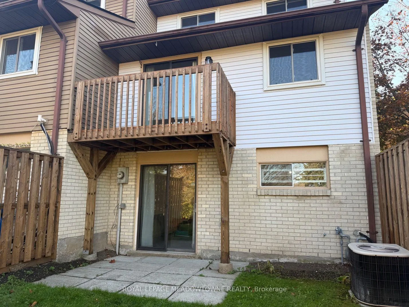 Photo 50 of 122 Lynden Circle, Halton Hills, Georgetown — HOMEH