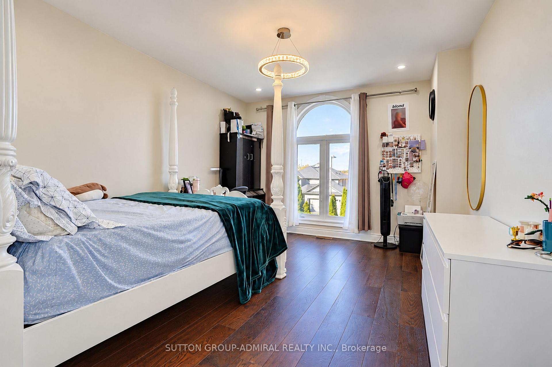 Photo 34 of 51 Glen Forest Drive, Vaughan, Uplands — HOMEH