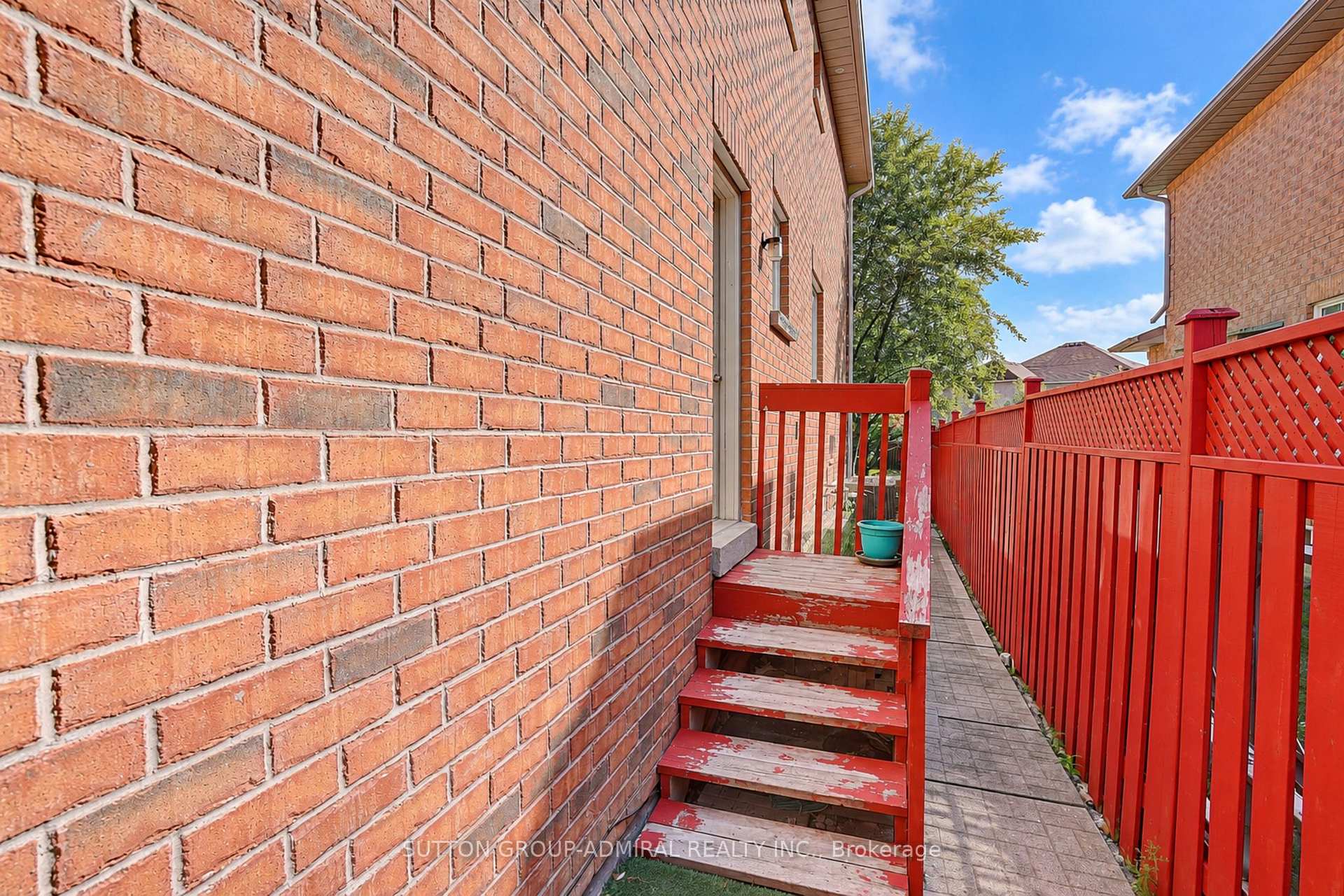 Photo 42 of 51 Glen Forest Drive, Vaughan, Uplands — HOMEH