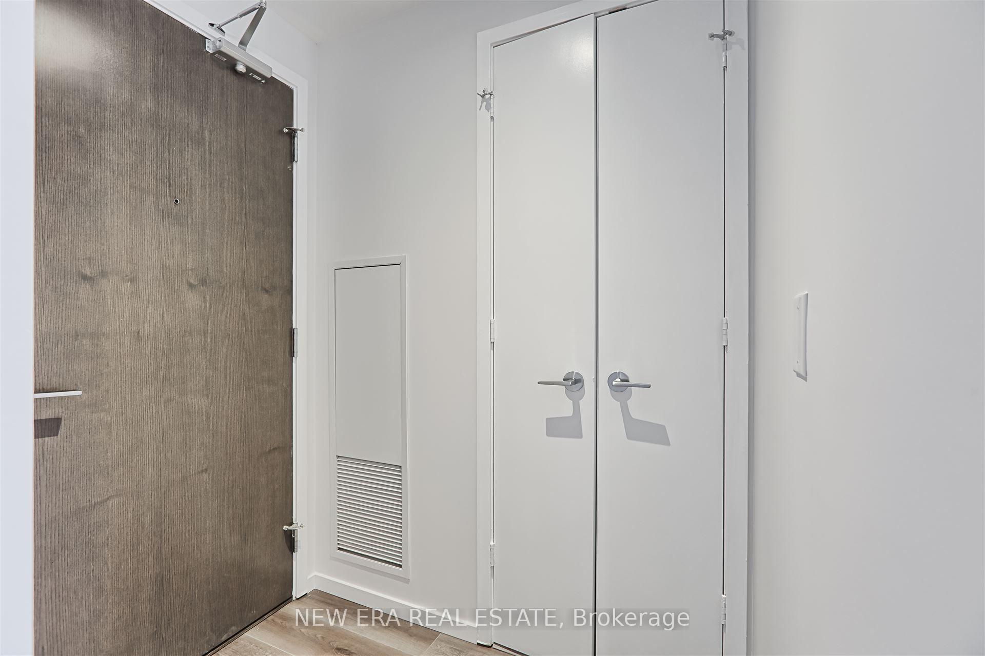 Photo 4 of Unit 1703, 101 Charles Street E, Toronto, Church-Yonge Corridor — HOMEH