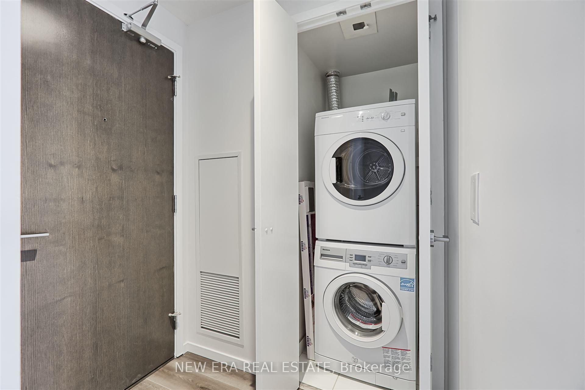 Photo 5 of Unit 1703, 101 Charles Street E, Toronto, Church-Yonge Corridor — HOMEH
