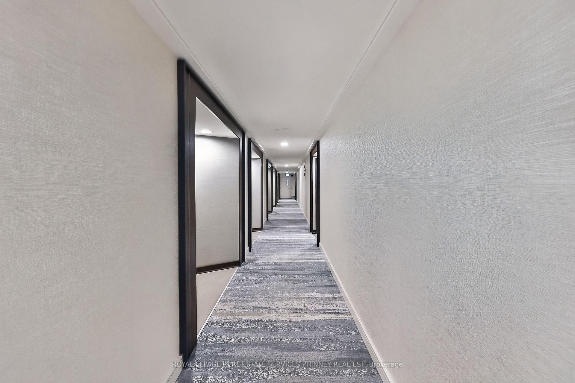 Photo 7 of Unit E21, 284 Mill Road, Etobicoke, Markland Wood — HOMEH