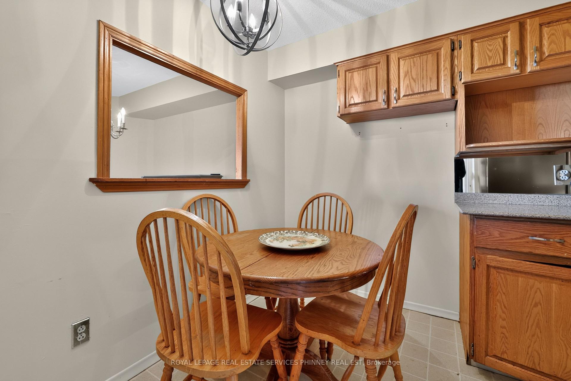 Photo 22 of Unit E21, 284 Mill Road, Etobicoke, Markland Wood — HOMEH