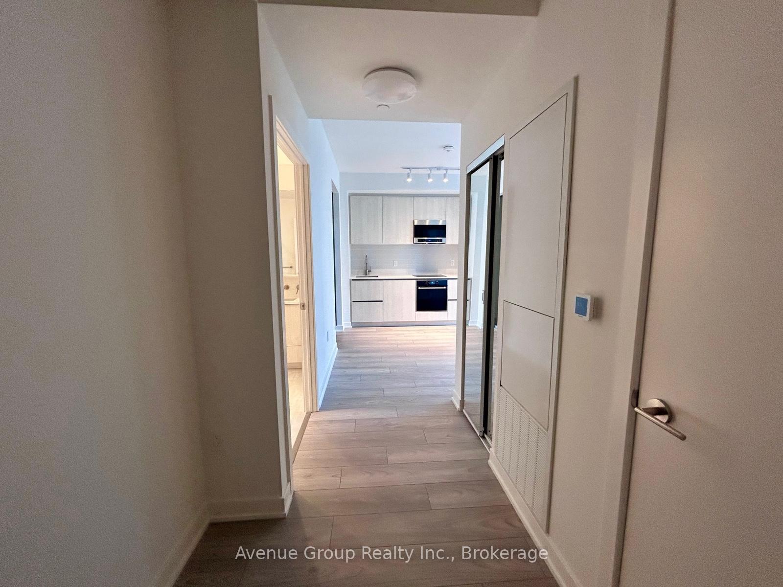 Photo 3 of Unit 1201, 120 Broadway Avenue, Toronto, Mount Pleasant West — HOMEH