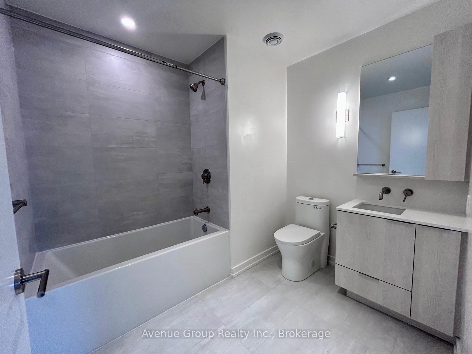 Photo 4 of Unit 1201, 120 Broadway Avenue, Toronto, Mount Pleasant West — HOMEH