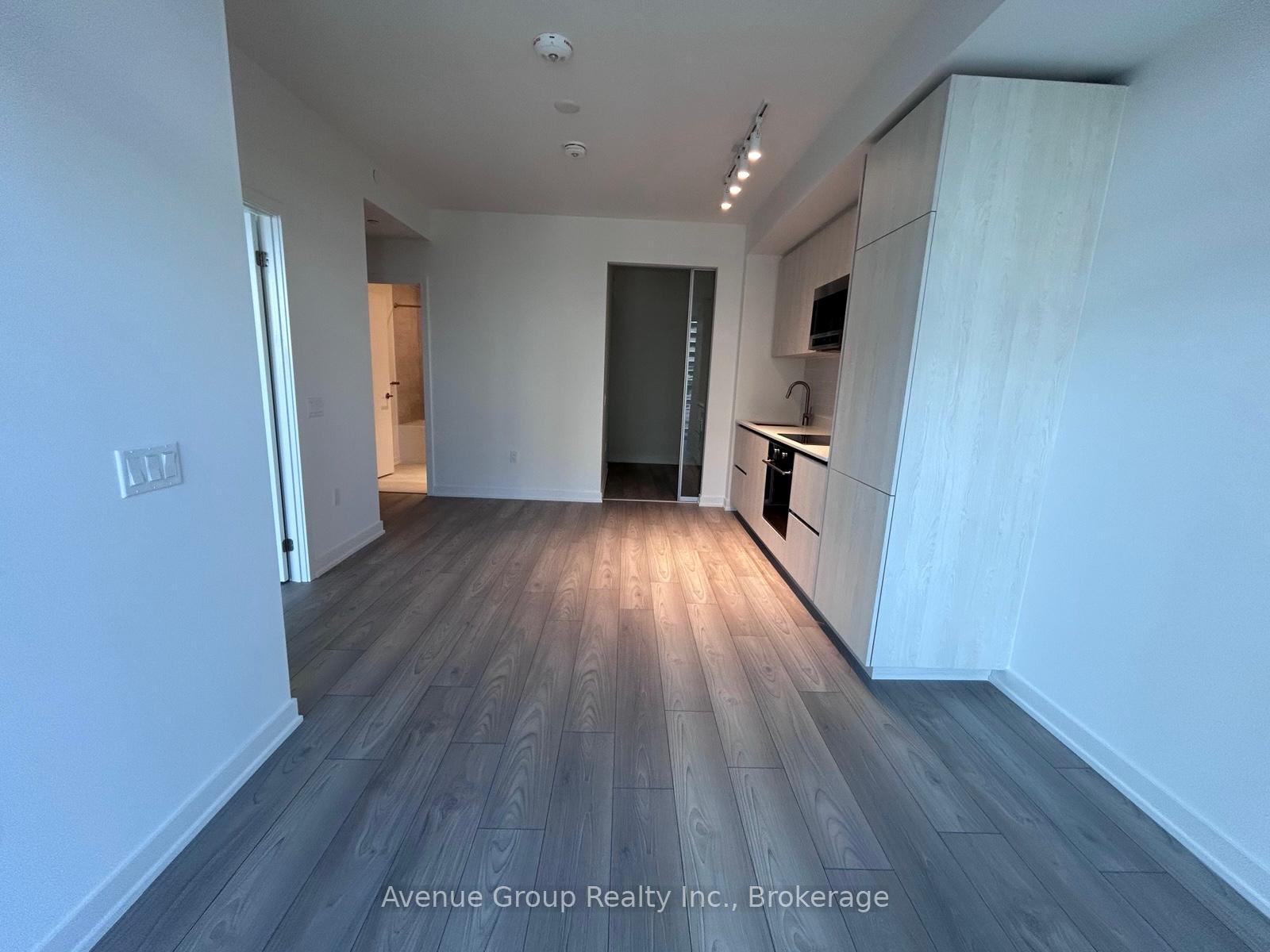 Photo 6 of Unit 1201, 120 Broadway Avenue, Toronto, Mount Pleasant West — HOMEH