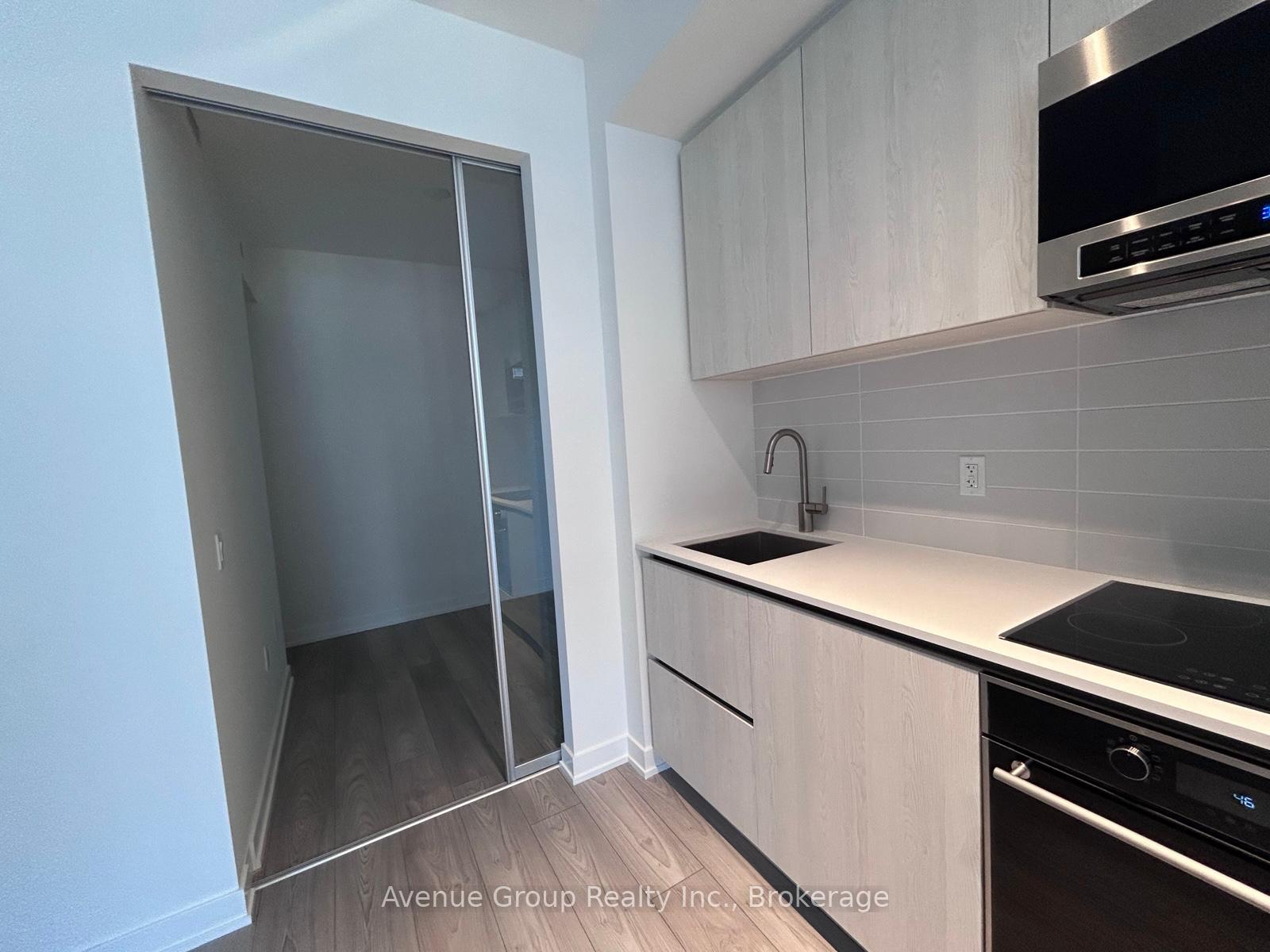 Photo 10 of Unit 1201, 120 Broadway Avenue, Toronto, Mount Pleasant West — HOMEH
