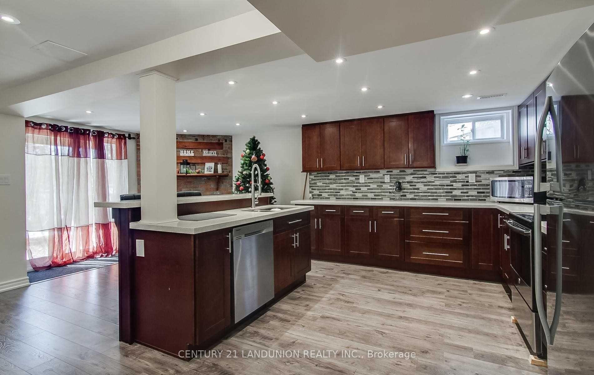 Photo 5 of Unit Basement, 27 Havagal Crescent, Markham, Markville — HOMEH