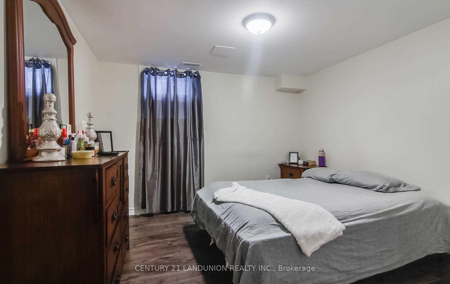 Photo 8 of Unit Basement, 27 Havagal Crescent, Markham, Markville — HOMEH